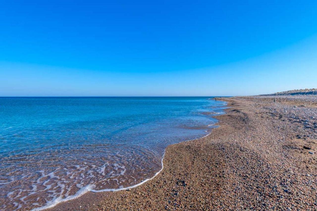 לקניה Seashore Beachfront Villa מראה חיצוני תמונה